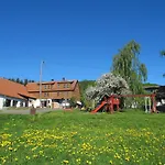 Heufelder Hof * Ehrenberg (Hessen)